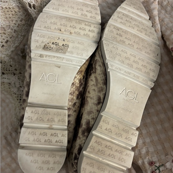 Agl Pointed Toe Snake Print Loafers in Beige and Black - Picture 11 of 12